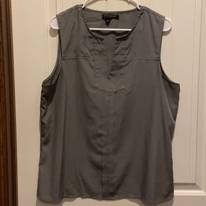 Banana Republic olive blouse Size L